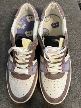 Collegium + Discord Limited Edition Men's White and Mauve Suede Low-Top Sneakers